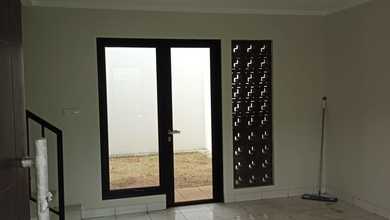 Rumah Siap Huni di Area Summarecon Bandung, Bandung, LT 105m²