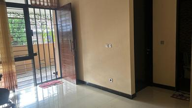 Kesempatan Rumah di Taman Kopo Indah, Bandung, LB 250m², Harga 2,4 Miliar