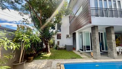 Rumah Area Luxury Denpasar Barat, Denpasar - Harga Menarik 7,6 Miliar