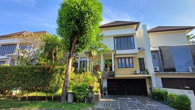 Hunian Elite di Kawasan Denpasar Barat, Denpasar, LB 310m², Harga 7,5 Miliar
