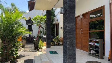 Rumah Prestisius di Kawasan Denpasar Timur, Denpasar, LB 390m², Harga 3,95 Miliar