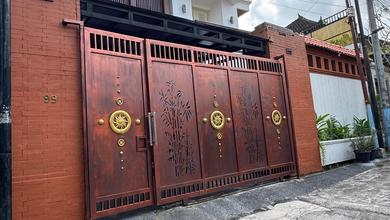 Modern Style Villa Dua Lantai Full Furnished Freehold Access Jlan 5Meter di Kerobokan