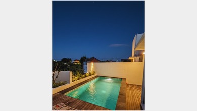 Modern Santorini Villa Shm, GWK View & Freehold 