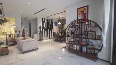 Kesempatan Eksklusif, rumah Mewah di Setra Duta, Bandung, LB 600m²