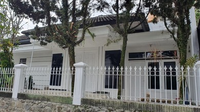 Rumah Siap Huni di Area Setra Duta, Bandung, LT 265m²
