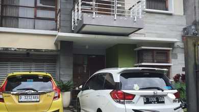 Rumah Elegan di Cijagra, Bandung, 5 KT, LT 280m²
