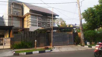 Hunian Elegan di Antapani, Bandung, 5 Kamar Tidur, LT 217m²