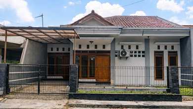 Properti Siap Pakai di Area Lengkong, Bandung, LT 216m²