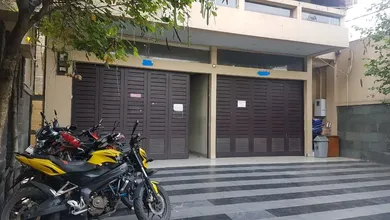 Gedung Komersial 4 Lantai di Jalan Mohammad Toha Bandung