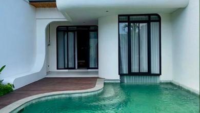 Rumah Siap Huni di Canggu, Badung, LT 156m², Harga 1,2 Miliar /tahun