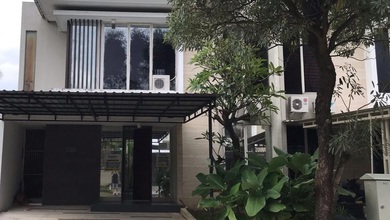 Dijual rumah Mewah di Citraland, Surabaya - LT 121m²