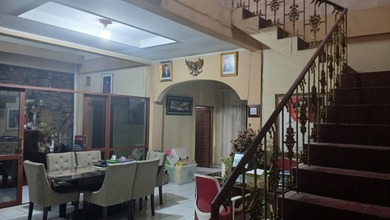 Rumah Elegan di Duren Sawit, Jakarta Timur, 6 KT, LT 895m²