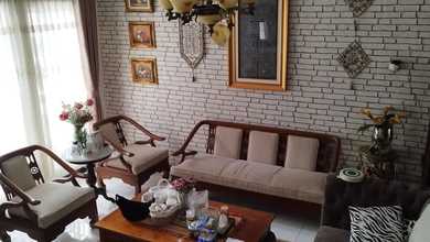 Kesempatan Rumah di Setiabudi, Bandung, LB 160m², Harga 2 Miliar