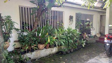 Rumah Elit Luas 318 m2, di Riau, Bandung