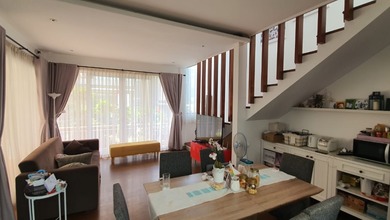 Rumah Eksklusif LT 178 m2, area Geger Kalong, Bandung