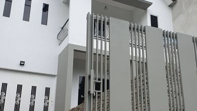 Rumah Mewah di Kawasan Setiabudi, Bandung, LB 350m², Harga 4,5 Miliar