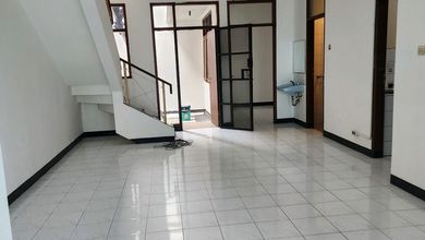Rumah Sewaan Murah di Riau, Bandung, 3 KT, Harga 85 Juta /tahun