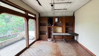 Penawaran Eksklusif, rumah Prestisius di Hegarmanah, Bandung, LB 350m²