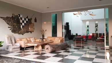 Jual Rumah Siap Tinggal area Dago, Bandung, LT 1221 m2