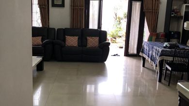 Hunian Mewah di Mekar Wangi, Bandung, 5 KT, LT 354m²