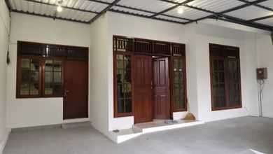 Dijual Rumah Nyaman di Bojongloa Kaler, Bandung - LT 150m²