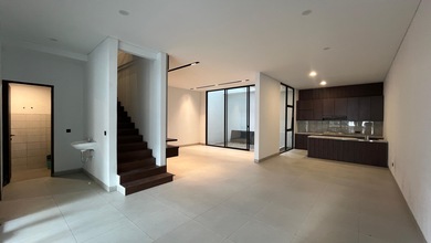Jual Rumah Cantik Luas 144 m2 di Setra Duta, Bandung