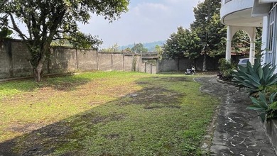 Hunian Elegan di Dago, Bandung, 7 Kamar Tidur, LT 2472m²