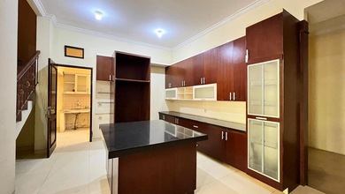 Rumah Minimalis di Bandung Kidul, Bandung, LT 180 m2
