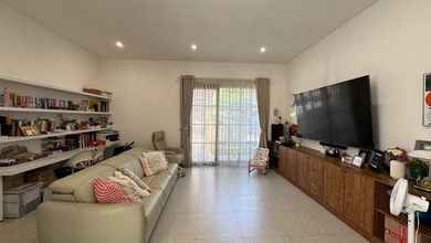 Hunian Mewah di Kawasan Lengkong, Bandung, LB 210m², Harga 5,01 Miliar