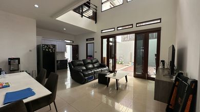 Rumah Area Luxury Batununggal, Bandung - Harga Terbaik 3,3 Miliar