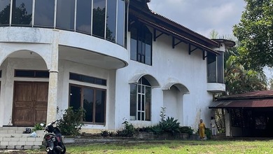 Rumah Minimalis di Coblong, Bandung, Luas 2472 m2