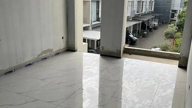 Kesempatan Rumah di Antapani, Bandung, LB 112m², Harga 2,27 Miliar