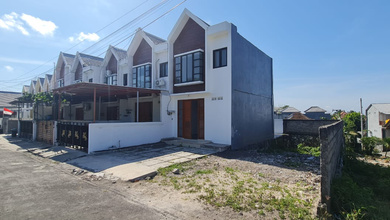 Jual Rumah Cantik LT 150 m2 area Nusa Dua, Badung