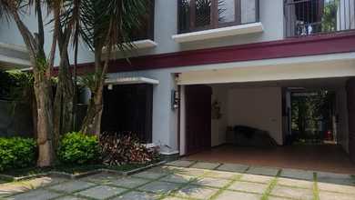 Rumah Elite di Kawasan Setiabudi, Bandung, LB 750m², Harga 12 Miliar