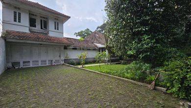 Jual Rumah Bagus LT 858 m2 area Pajajaran, Bandung