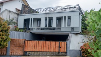 Hunian Elite di Kawasan Setiabudi, Bandung, LB 338m², Harga 6 Miliar