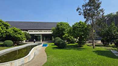 Hunian Elegan di Dago, Bandung, 3 KT, LT 7500m²