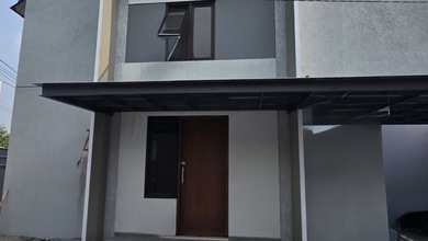 Kesempatan Eksklusif, rumah Mewah di Setra Duta, Bandung, LB 140m²