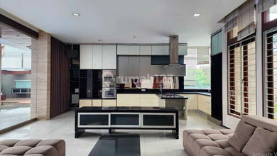 Rumah Area Luxury Setra Duta, Bandung - Harga Menarik 13 Miliar