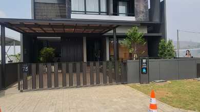 Penawaran Langka, rumah Mewah di Kota Baru Parahyangan, Bandung, LB 265m²