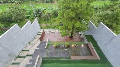 Kesempatan Eksklusif, rumah Mewah di Kota Baru Parahyangan, Bandung, LB 200m²