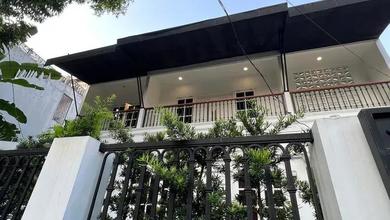 Penawaran Langka, rumah Prestisius di Kebayoran Baru, Jakarta Selatan, LB 300m²
