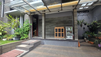 Rumah Mewah LT 234 m2, di Setra Duta, Bandung