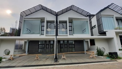 Dijual rumah Mewah di Pondok Hijau, Bandung - LT 150m²