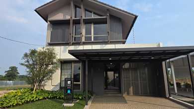 Rumah Prestisius di Kawasan Kota Baru Parahyangan, Bandung, LB 162m², Harga 4,3 Miliar