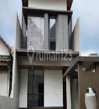 Jual Rumah Bagus LT 139 m2 di Setra Duta, Bandung