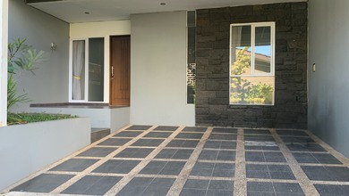 Rumah Favorit di Setra Sari, Bandung, 4 KT, Harga 2,2 Miliar