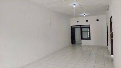 Jual Rumah Cantik LT 102 m2 area Taman Kopo Indah, Bandung