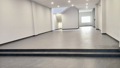 Ruko Otista Dekat Pasar Baru Kepatihan Bandung Siap Pakai