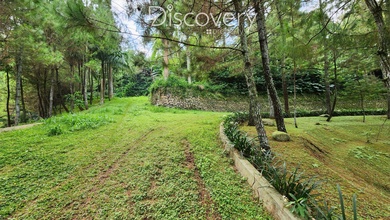 For Sale Tanah Eksklusif di Cipaku, Bandung, LT 9597m²